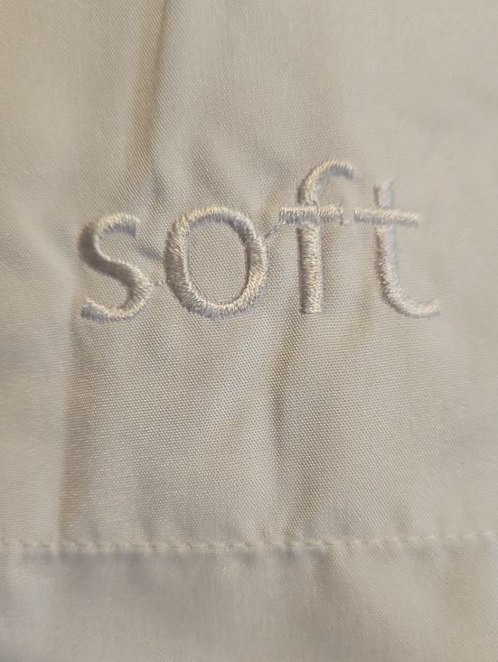 Hotel Style Other - NWOT Set Of 4 Hotel KING sz Pillowcases "Soft" Embroidered On Them
